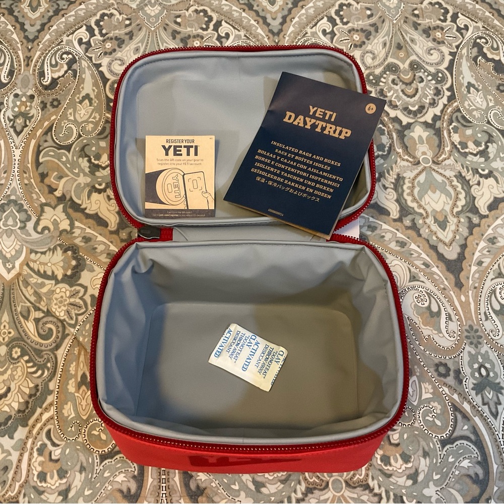 NWT Yeti 3L Insulated Rescue Red Snack Box - Picture 11 of 16